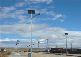 检测LED太阳能路灯灯头质量的方法